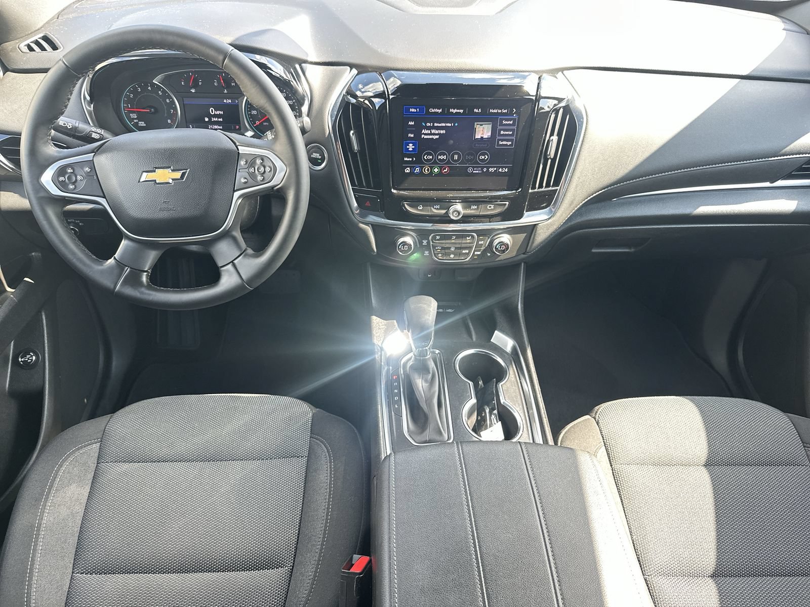 Used 2023 Chevrolet Traverse LT AWD/4WD image 18