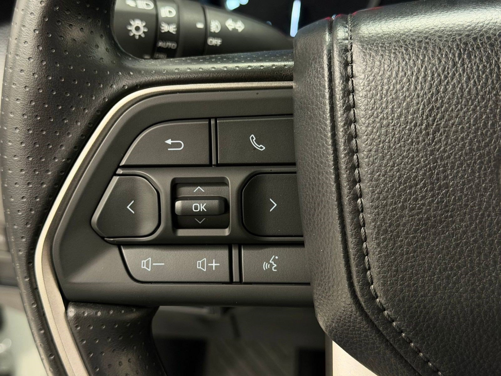 New 2026 Toyota Tundra SR AWD/4WD image 14