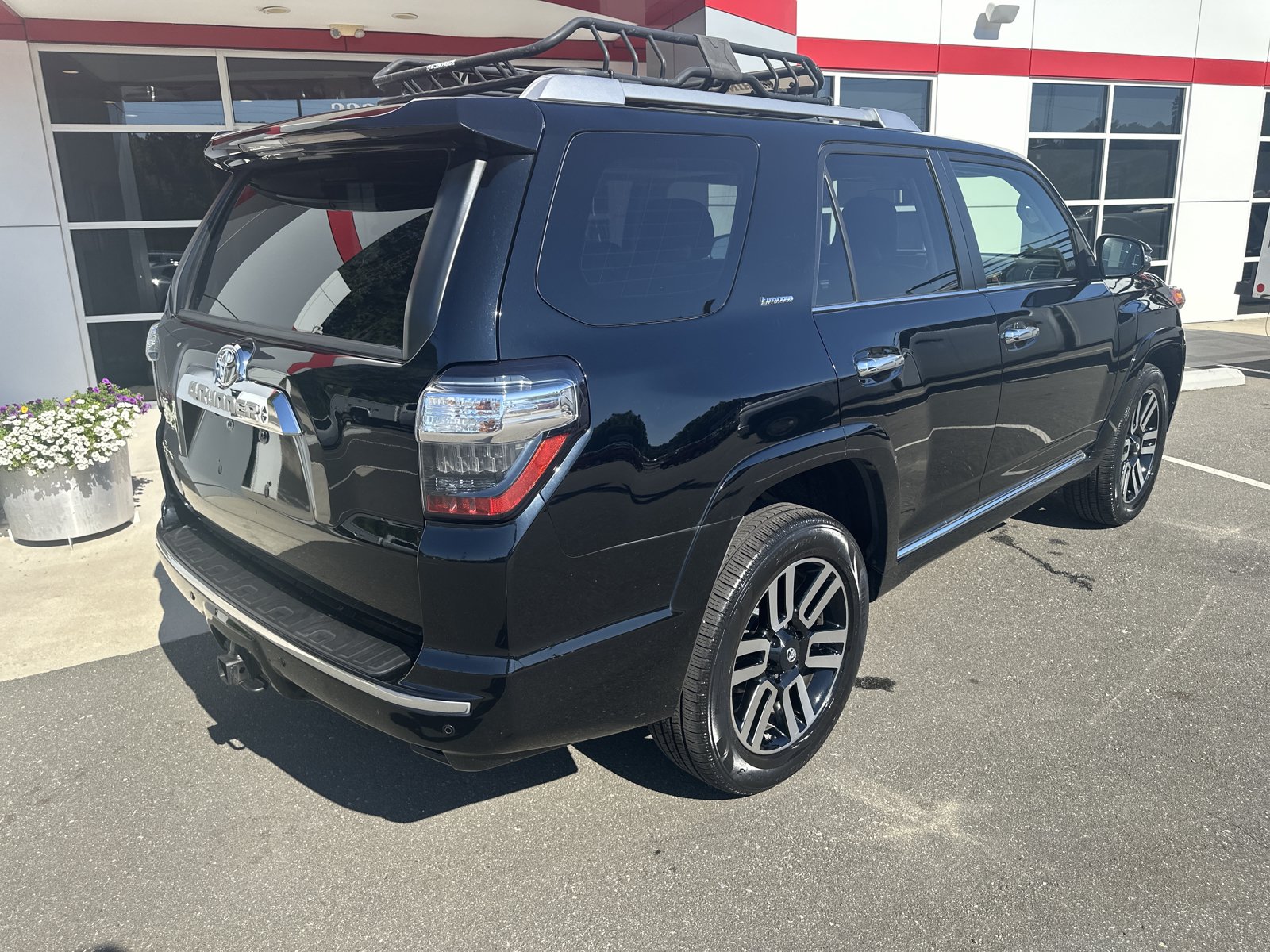 Used 2016 Toyota 4Runner Limited AWD/4WD image 8