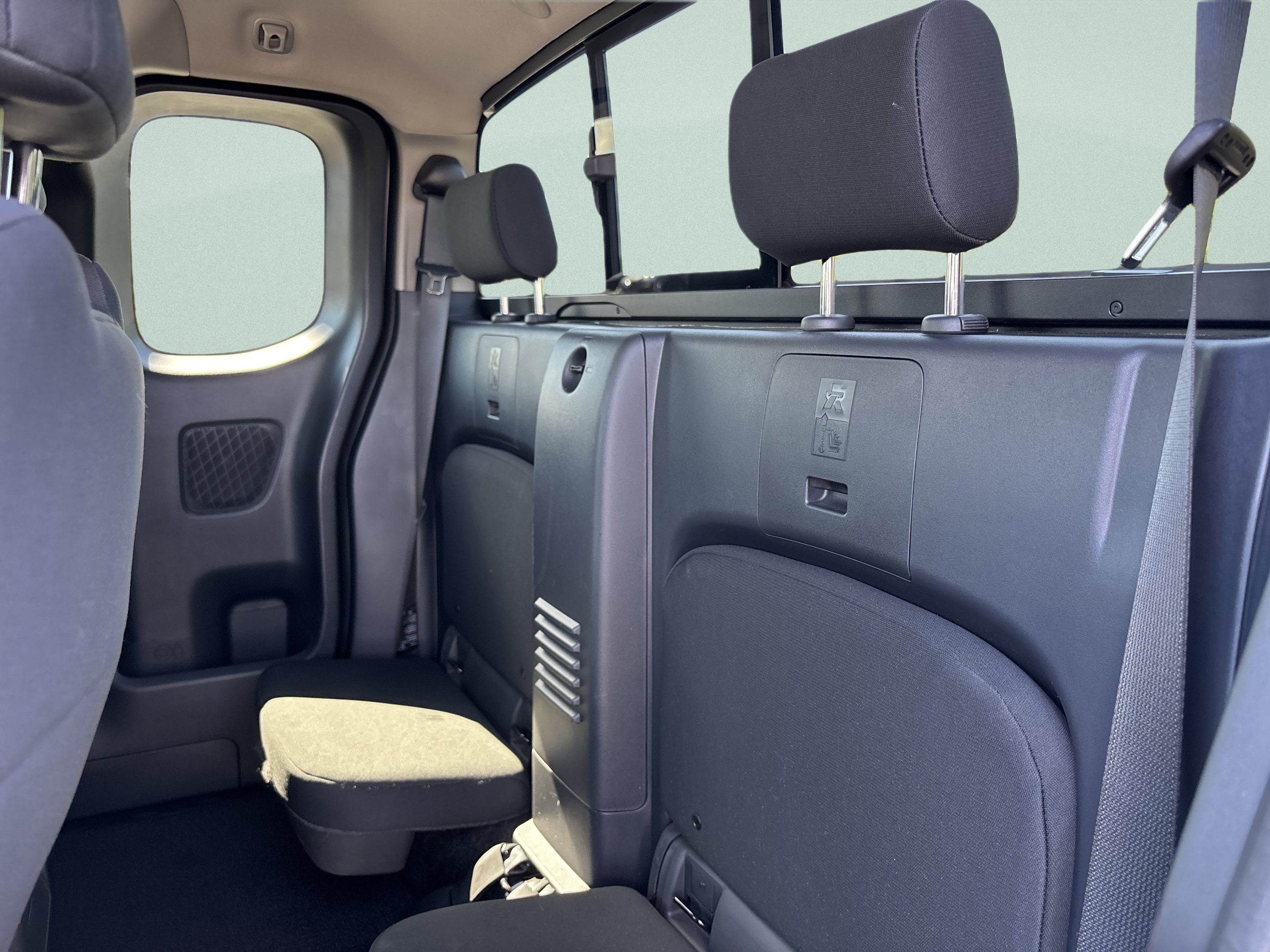 Used 2026 Nissan Frontier S RWD image 16