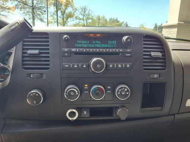 Used 2009 Chevrolet Silverado 2500 LT w/ Exterior Plus Package AWD/4WD image 20