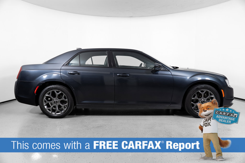 Used 2015 Chrysler 300 S AWD/4WD image 3