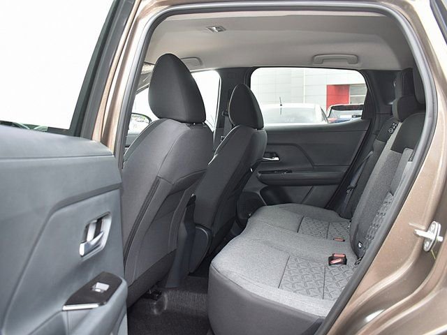New 2026 Nissan Kicks SV w/ Cold Weather Package AWD/4WD image 8