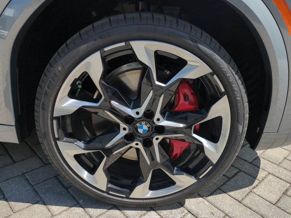 New 2026 BMW X2 xDrive28i w/ Technology Package AWD/4WD image 11