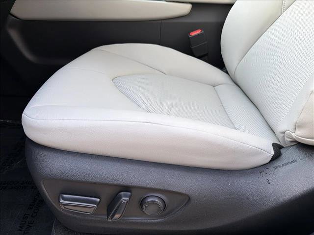 Certified 2026 Toyota Grand Highlander XLE AWD/4WD image 12