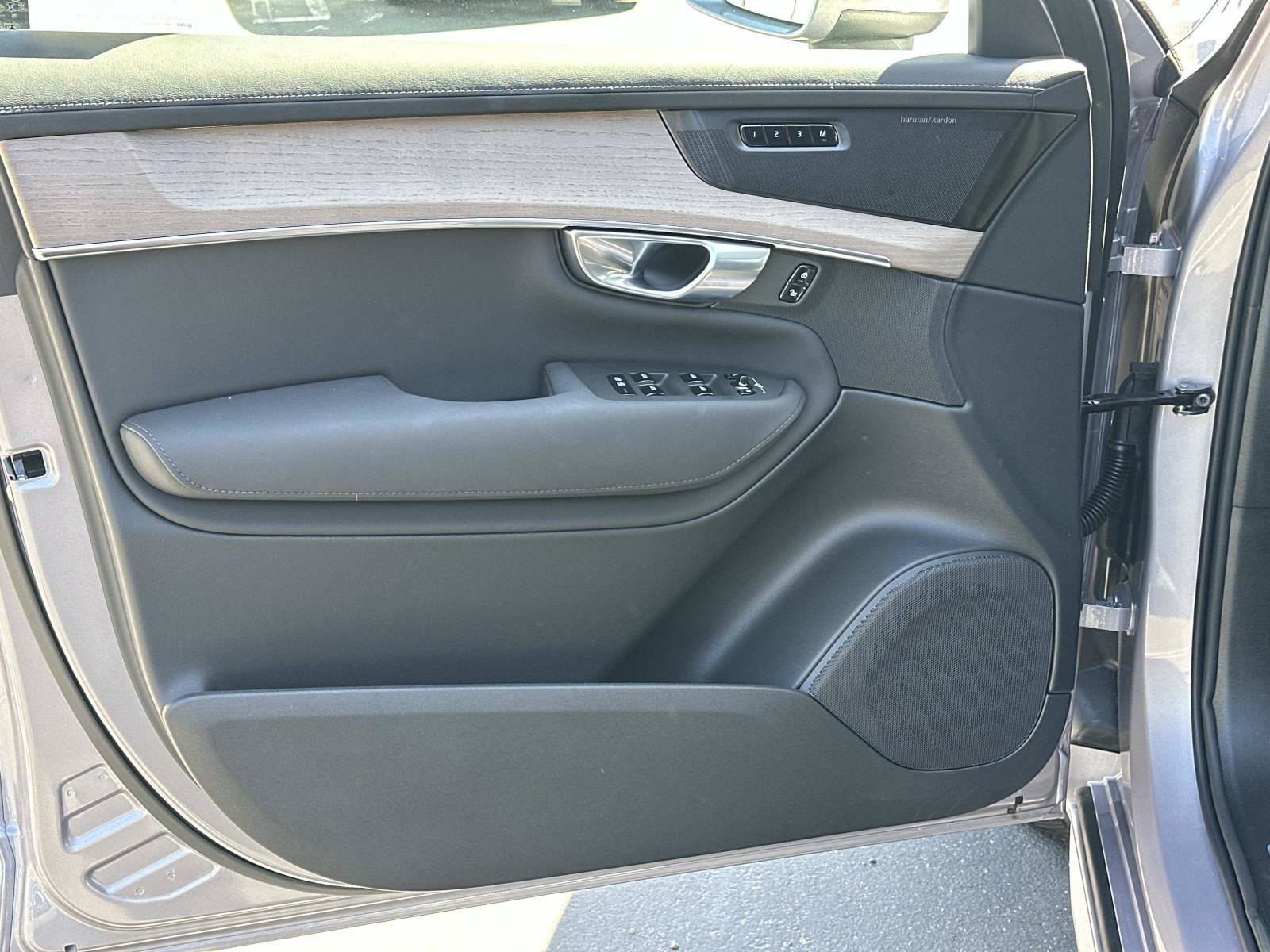 Certified 2026 Volvo XC90 B5 Plus image 15