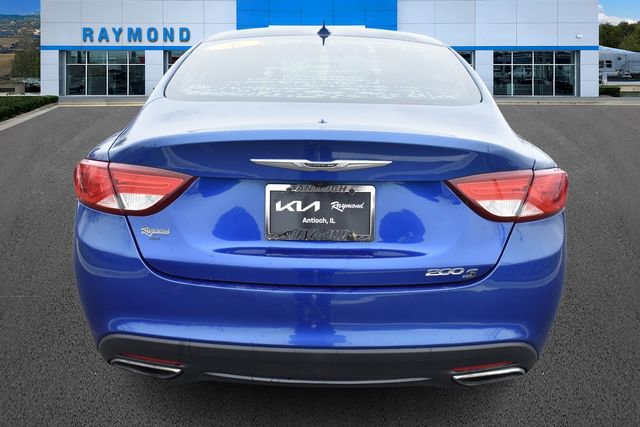 Used 2016 Chrysler 200 S image 4