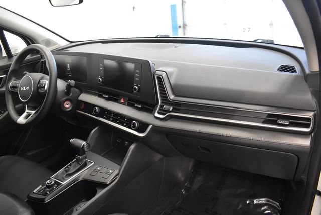 Used 2024 Kia Sportage LX AWD/4WD image 18