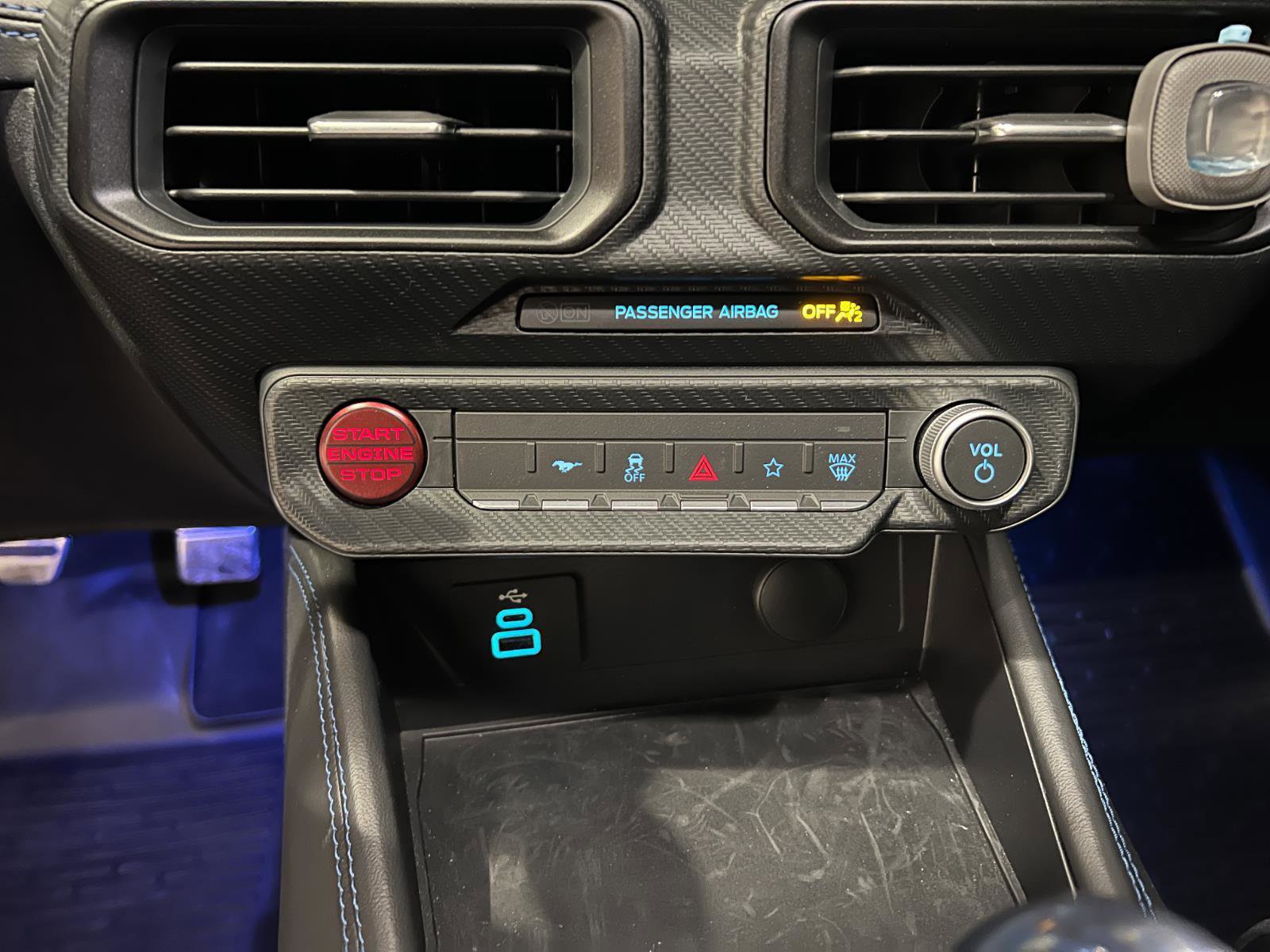 Used 2025 Ford Mustang Dark Horse image 20