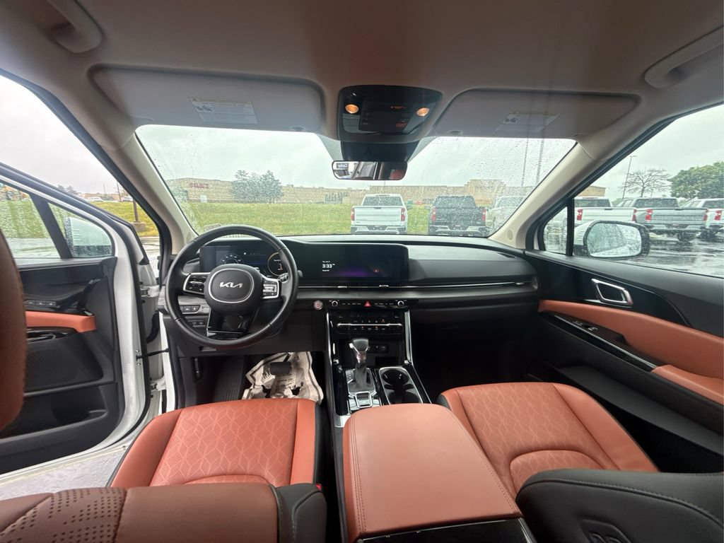 Used 2024 Kia Carnival SX FWD image 25