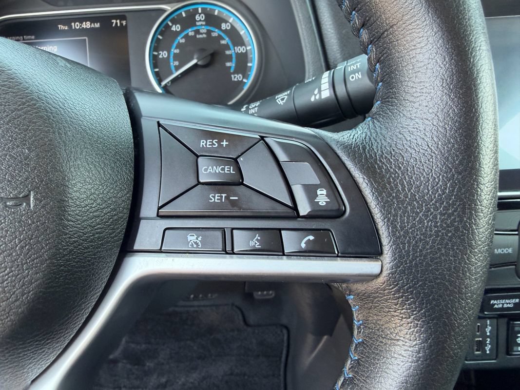 Used 2022 Nissan Leaf SV FWD image 34