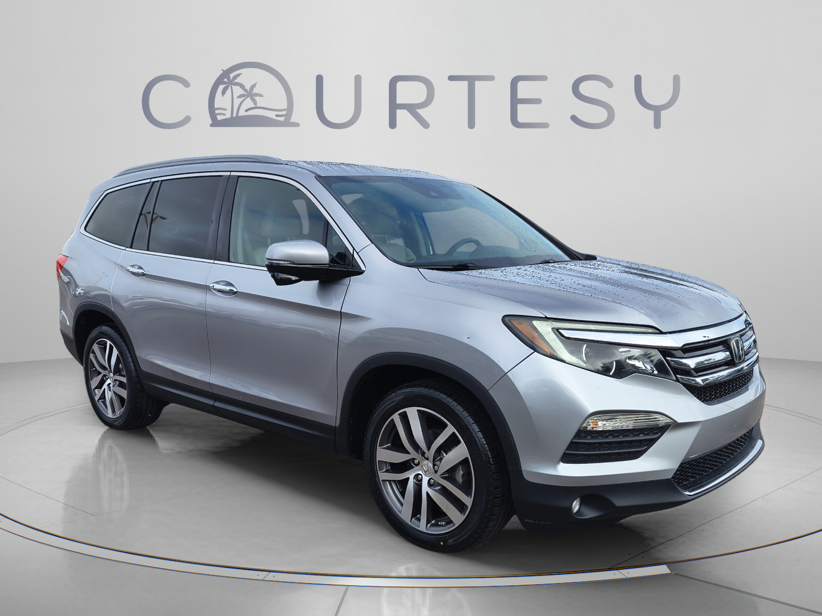 Used 2017 Honda Pilot Touring image 9