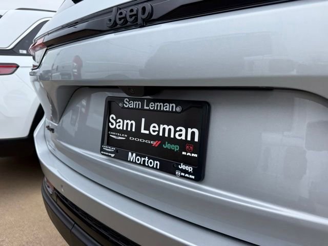 New 2025 Jeep Grand Cherokee Limited w/ Black Appearance Package image 11