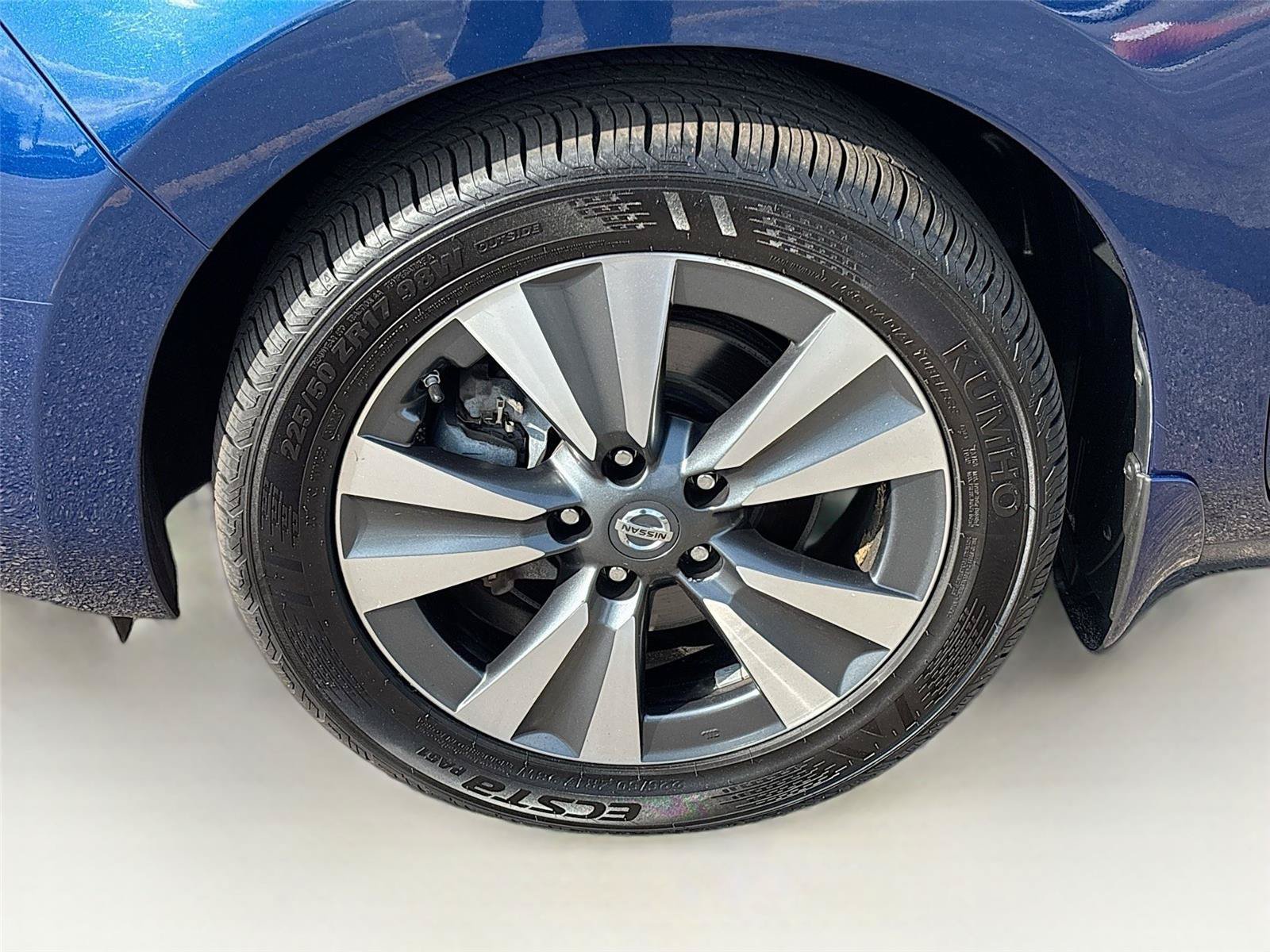 Used 2017 Nissan Leaf SL w/ Premium Package FWD image 31