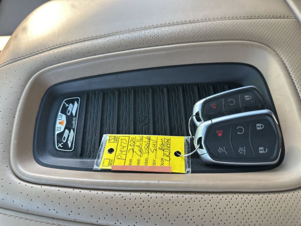 Used 2020 Cadillac Escalade Platinum AWD/4WD image 22