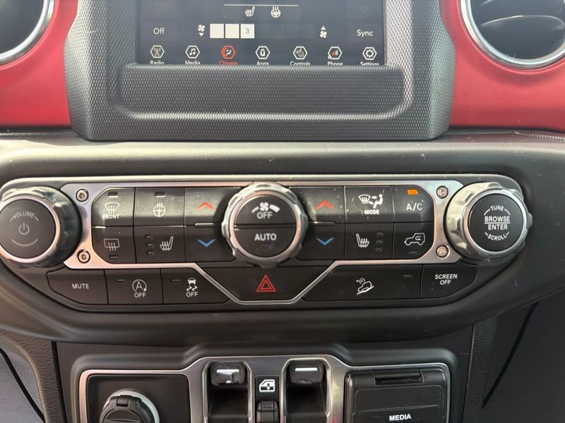 Used 2020 Jeep Wrangler Unlimited Rubicon w/ LED Lighting Group AWD/4WD image 34