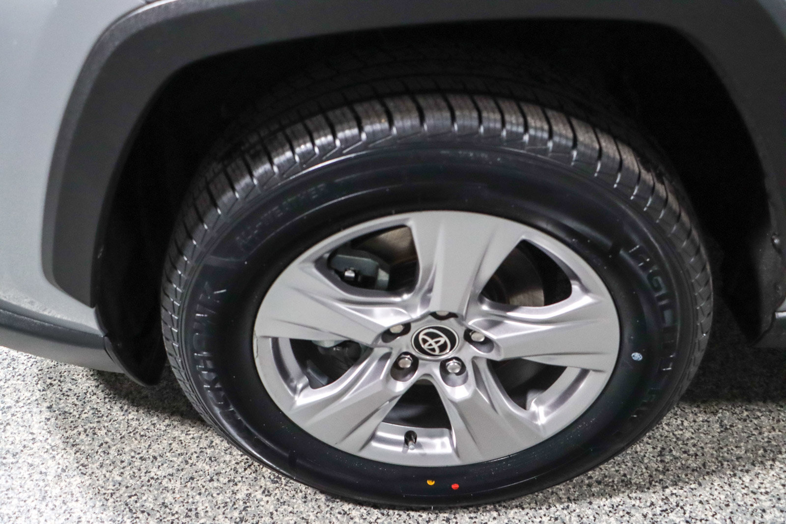 Used 2023 Toyota RAV4 XLE w/ Convenience Package image 11