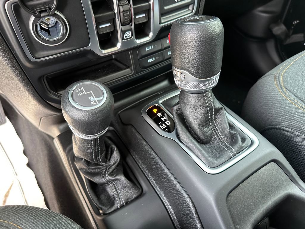 New 2025 Jeep Gladiator Sport AWD/4WD image 28