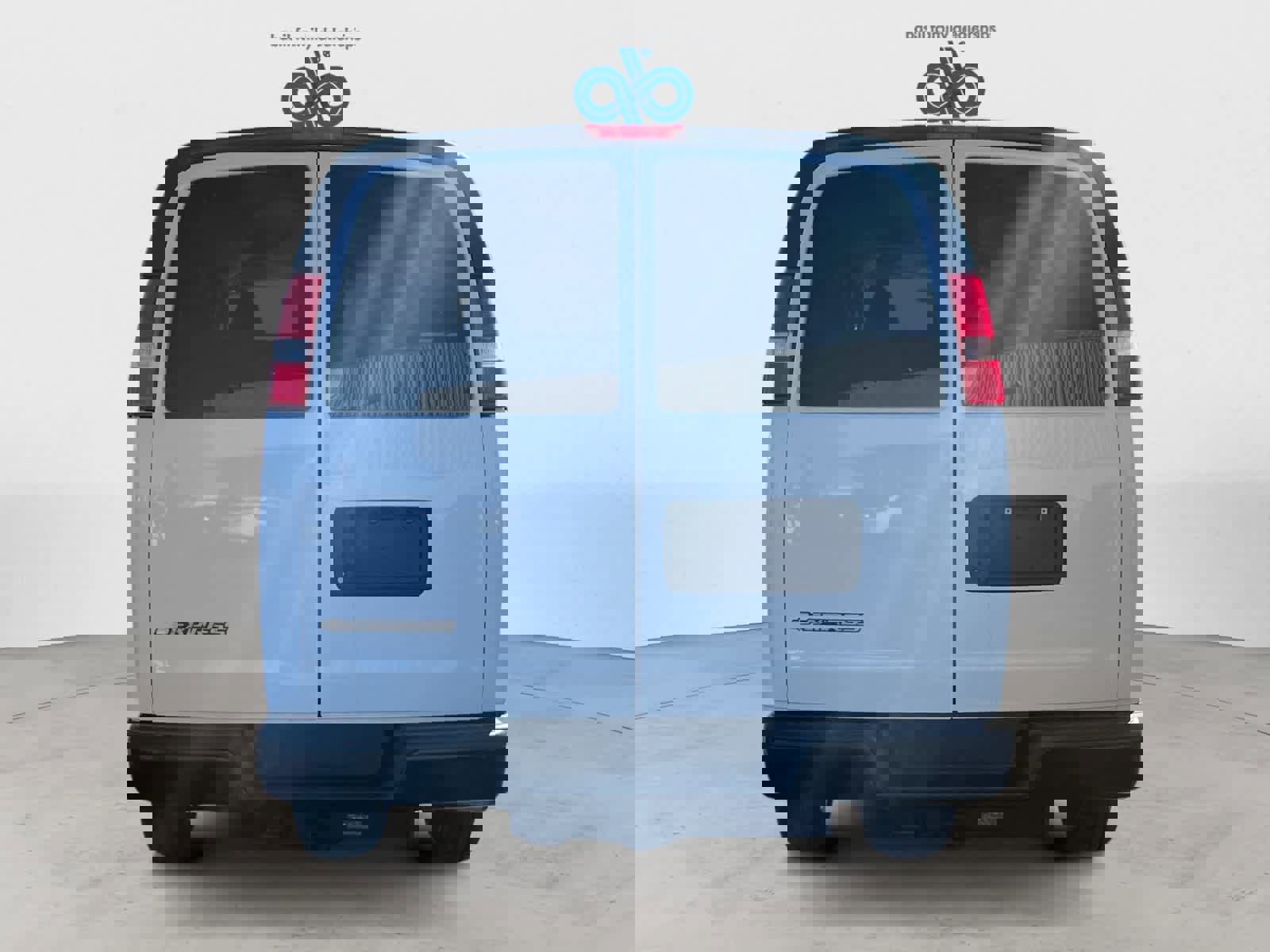 Used 2021 Chevrolet Express 3500 LS image 4