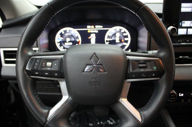 Used 2024 Mitsubishi Outlander SE FWD image 10