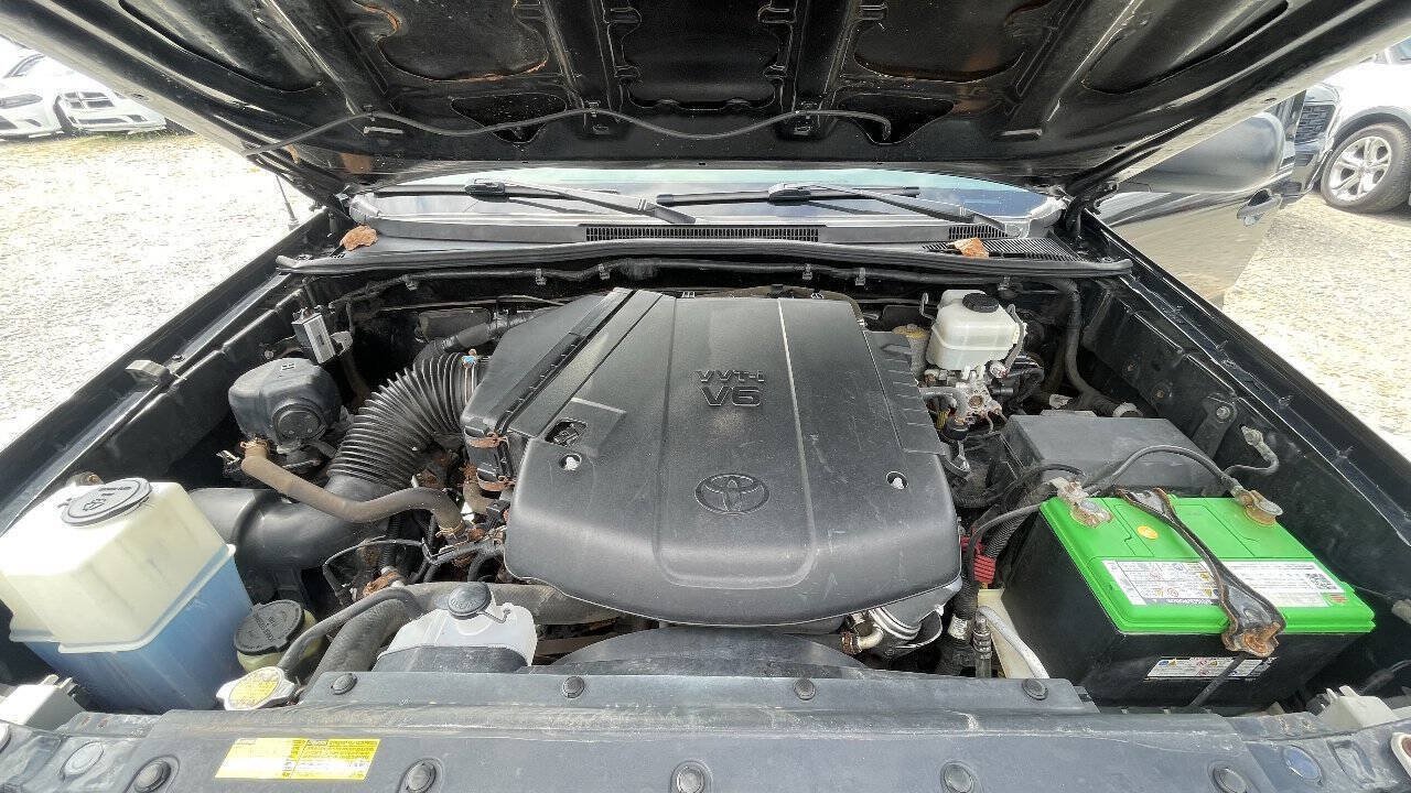Used 2015 Toyota Tacoma 4x4 Double Cab w/ TRD Off-Road Package image 10