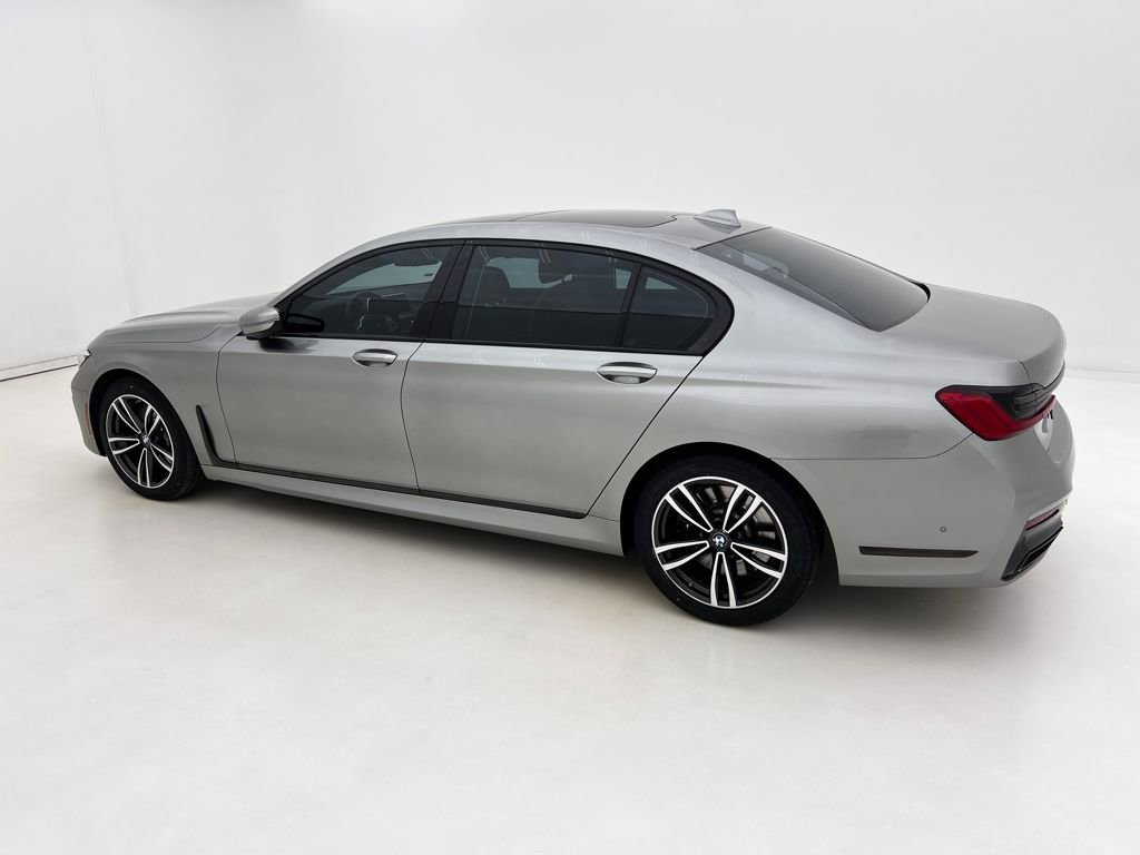 Certified 2022 BMW 740i xDrive w/ M Sport Package image 10
