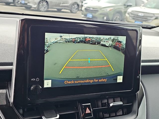 Used 2025 Toyota Corolla Cross XLE w/ Convenience Package image 19