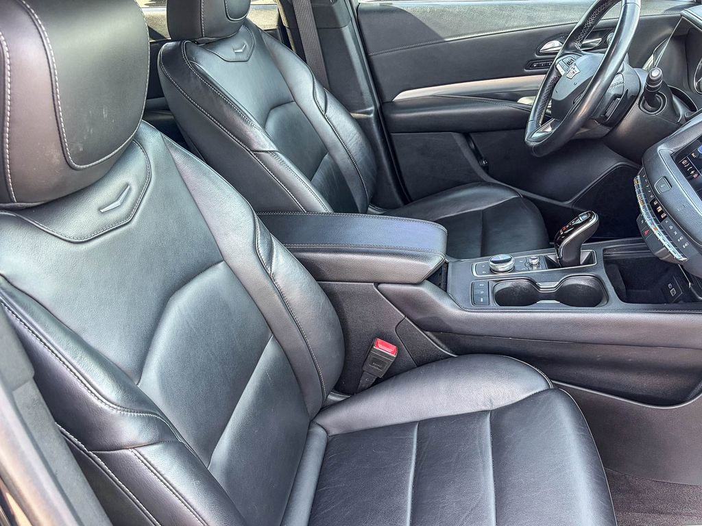 Used 2020 Cadillac XT4 Premium Luxury image 37