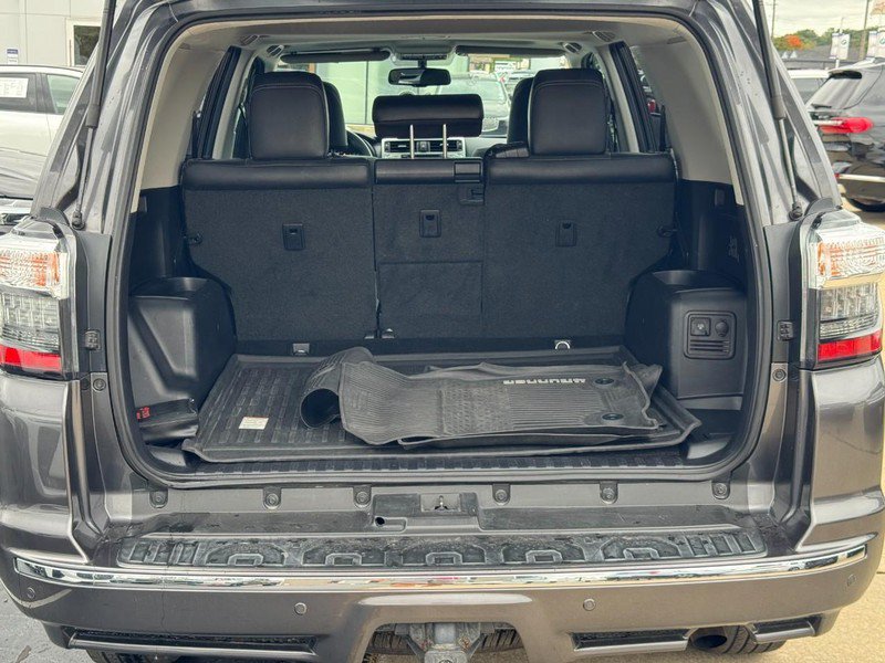 Used 2017 Toyota 4Runner Limited AWD/4WD image 5