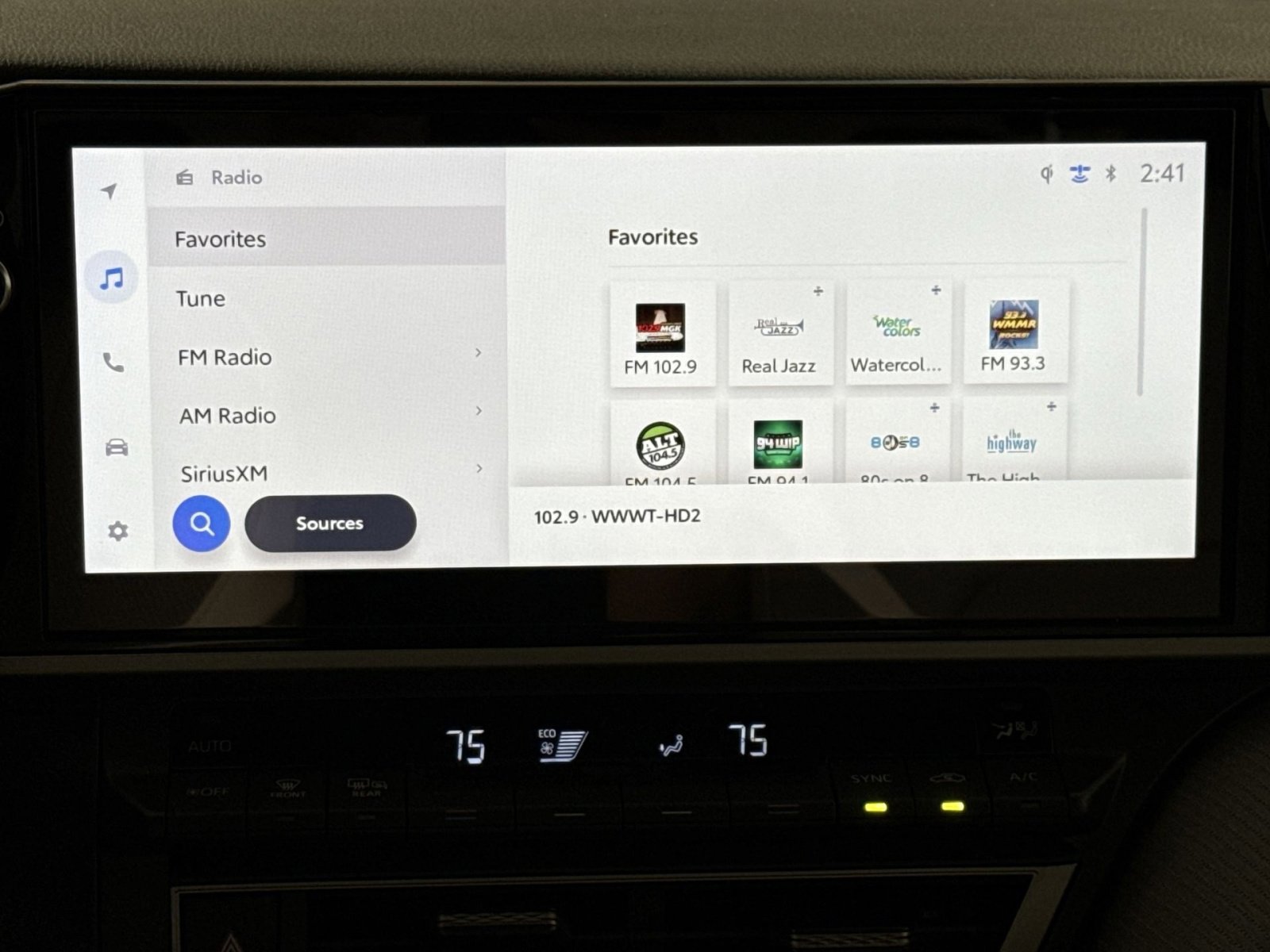 Used 2025 Toyota Camry SE w/ Multimedia Upgrade Package image 18