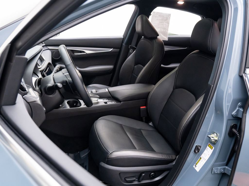 Used 2025 INFINITI QX55 Luxe w/ Cargo Package image 16