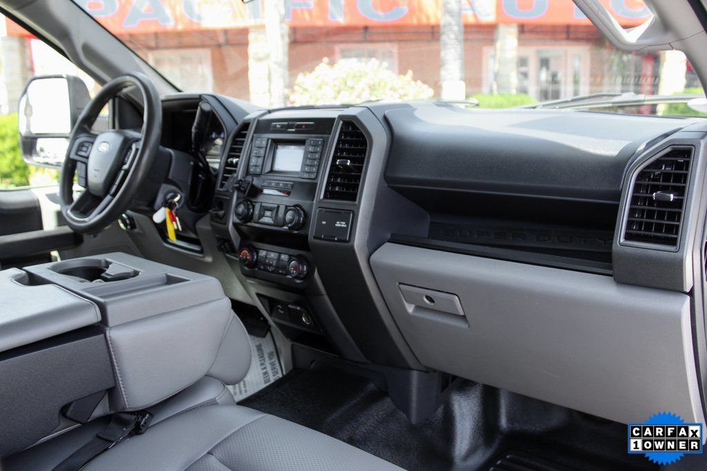 Used 2022 Ford F550 2WD Crew Cab Super Duty w/ Power Equipment Group image 34