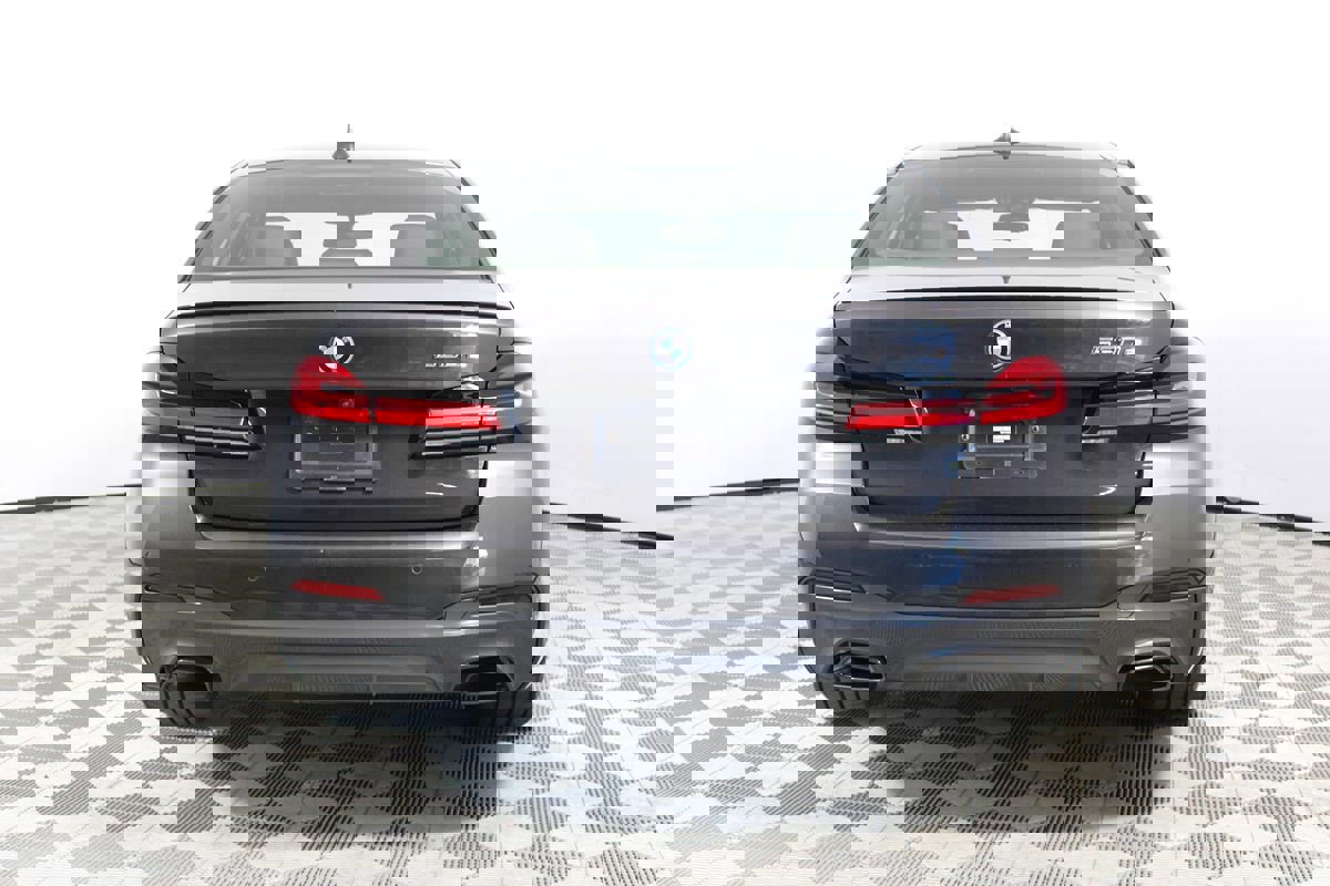 Used 2023 BMW 530e 530e w/ M Sport Package image 42