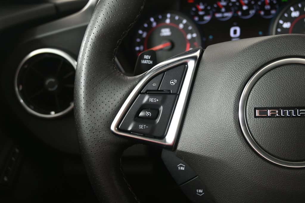 Used 2018 Chevrolet Camaro SS RWD image 36