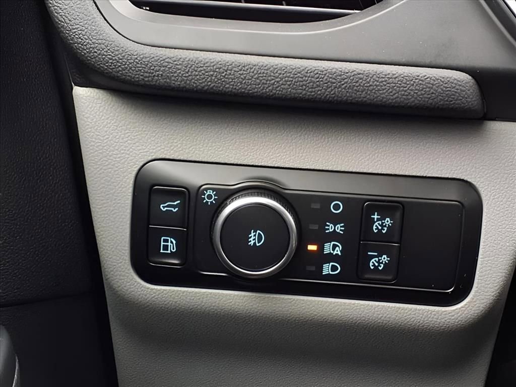 Used 2024 Ford Escape SE w/ PHEV Premium Package image 14