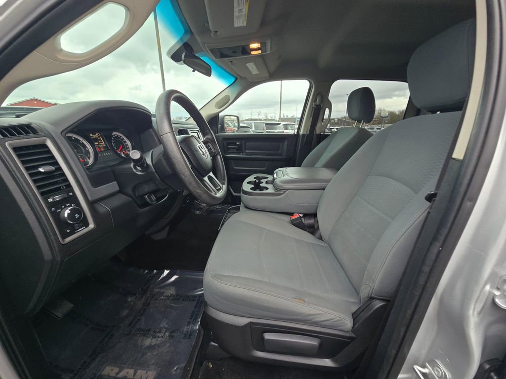 Used 2017 RAM 1500 Express w/ Express Value Package AWD/4WD image 16