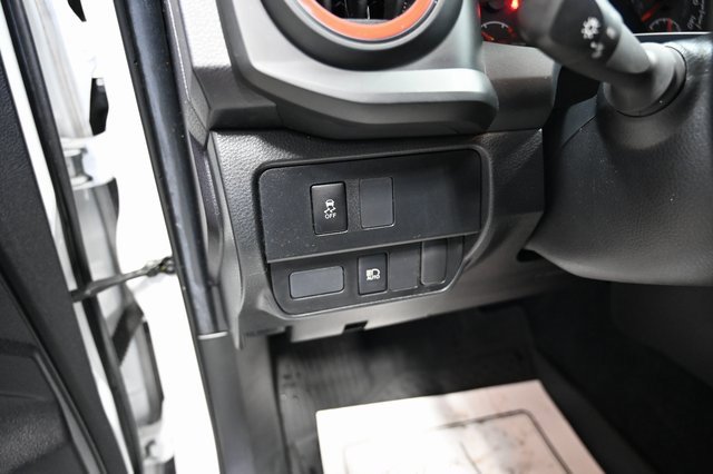 Used 2022 Toyota Tacoma SR image 25