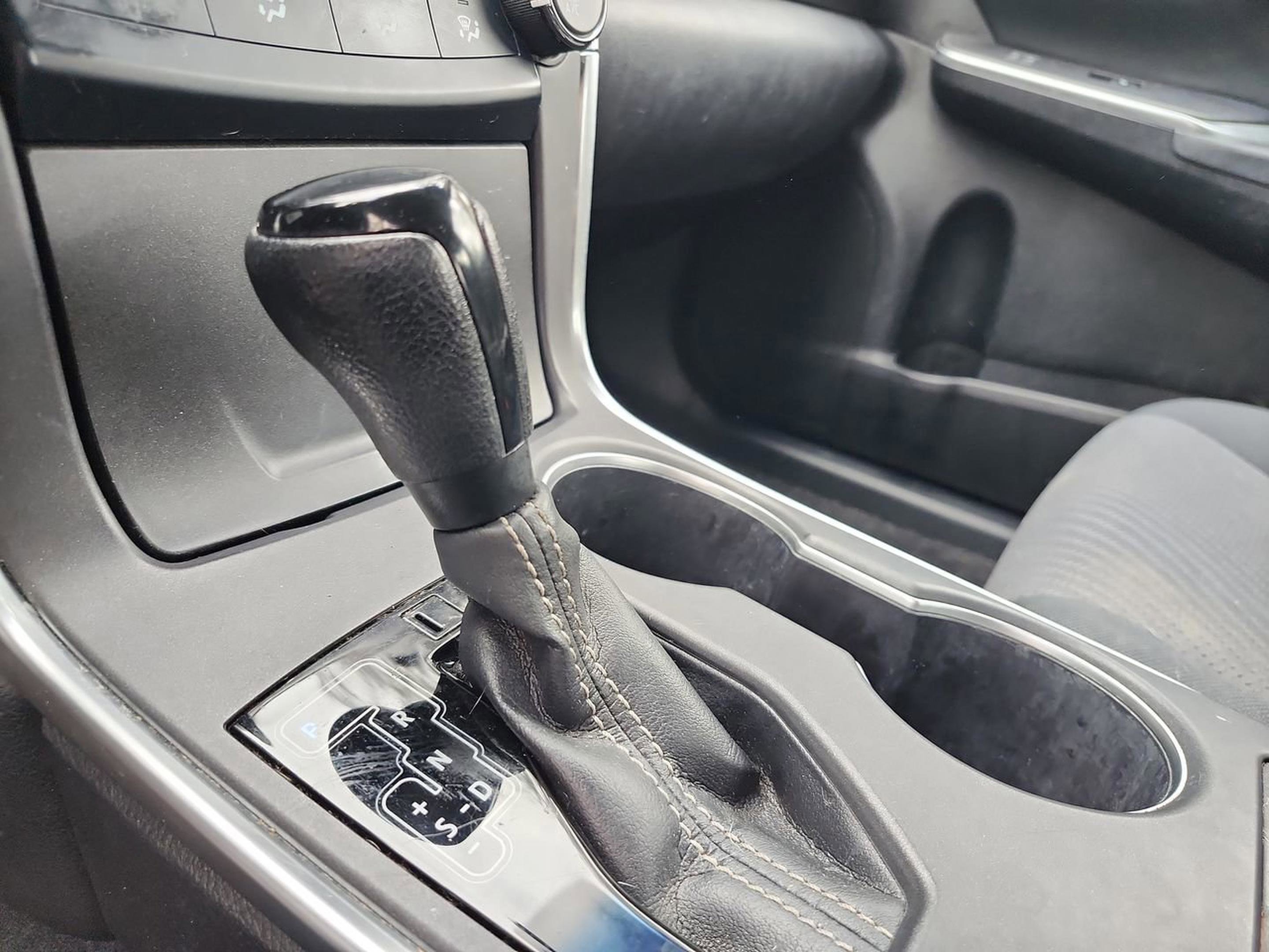 Used 2017 Toyota Camry LE FWD image 13