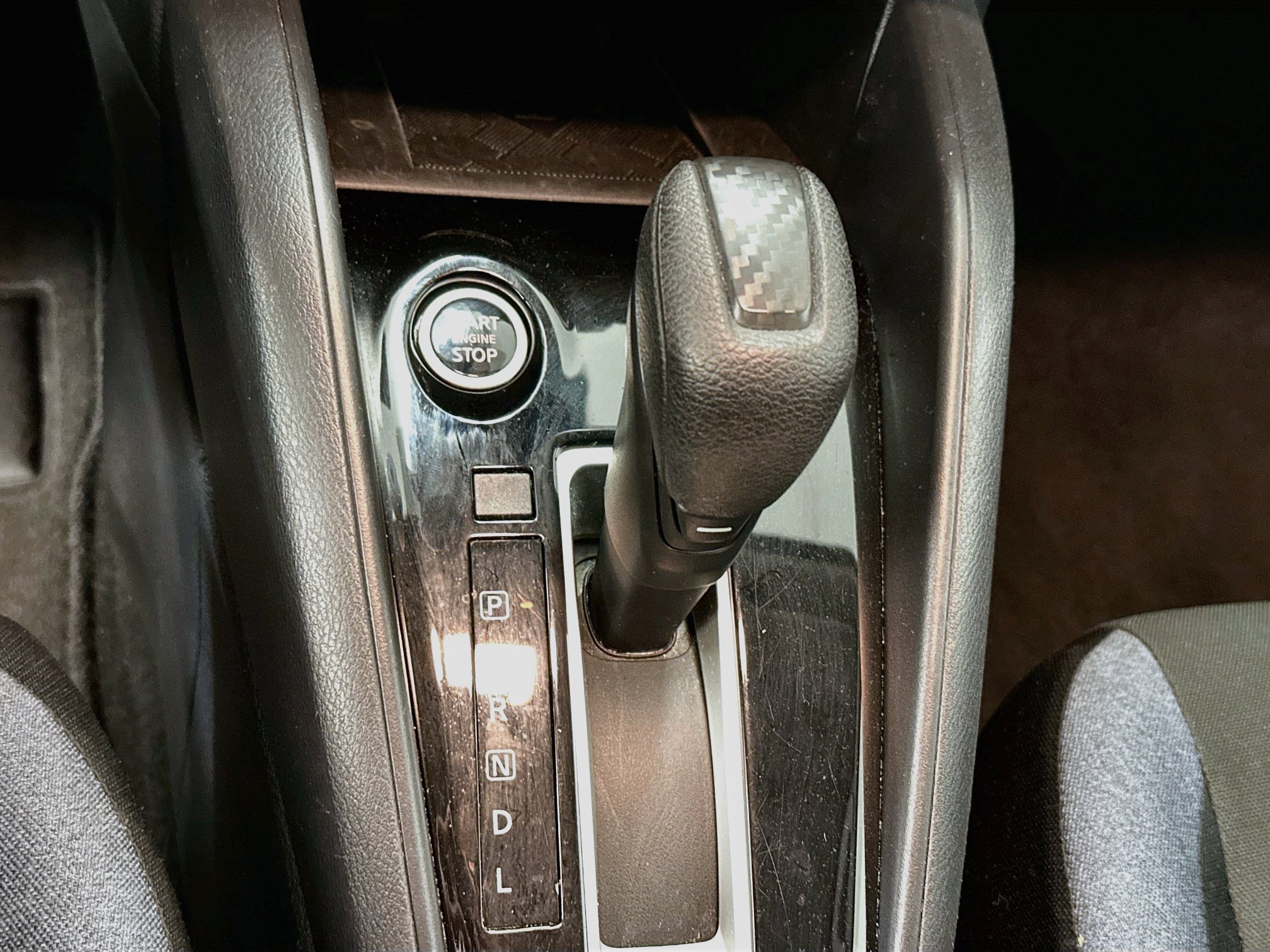 Used 2024 Nissan Versa SV FWD image 24