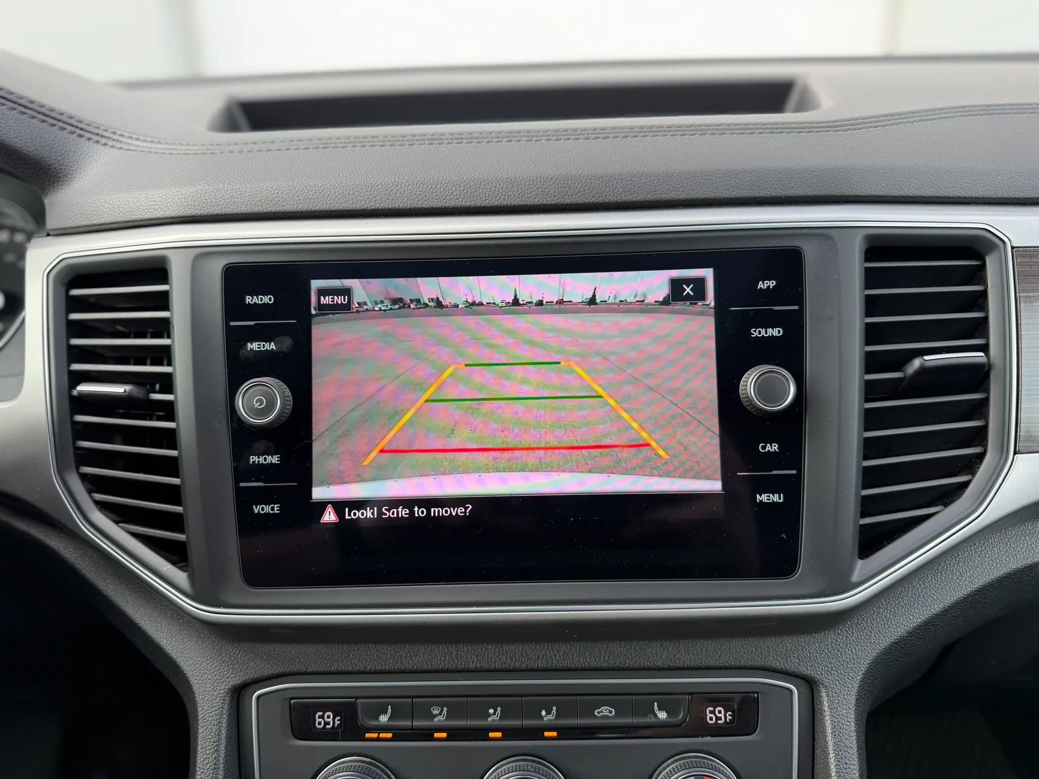 Used 2019 Volkswagen Atlas SE w/ Panoramic Sunroof Package image 21