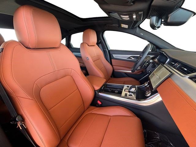 New 2024 Jaguar XF R-Dynamic SE AWD/4WD image 19