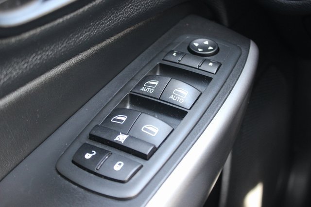 Used 2021 Jeep Cherokee Latitude Lux w/ Sun & Sound Group image 18