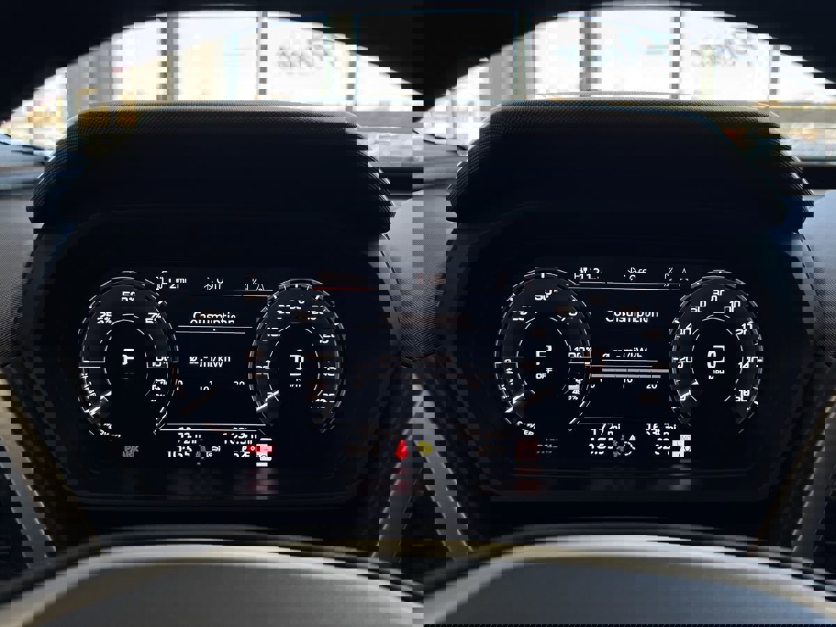 Used 2024 Audi Q4 e-tron Premium Plus w/ Premium Plus image 23