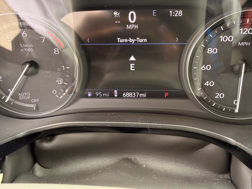 Used 2020 Cadillac XT6 Premium Luxury FWD image 14