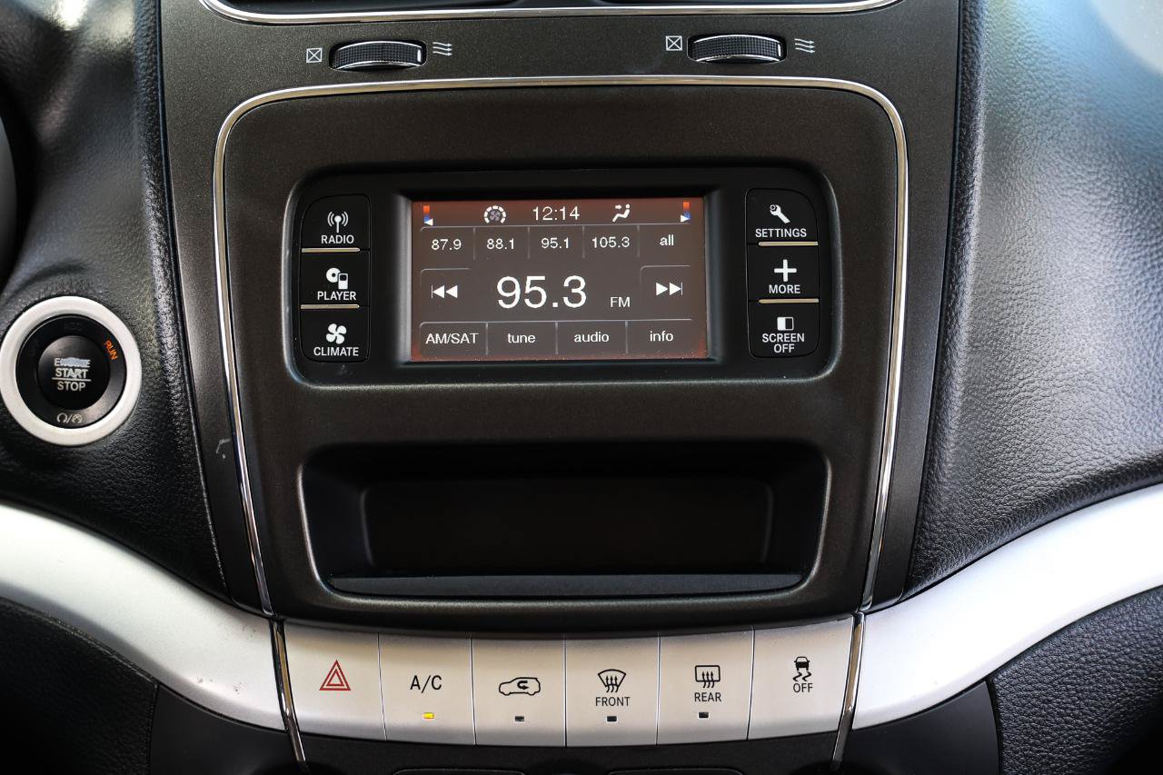 Used 2017 Dodge Journey SXT w/ Comfort/Convenience Group FWD image 30