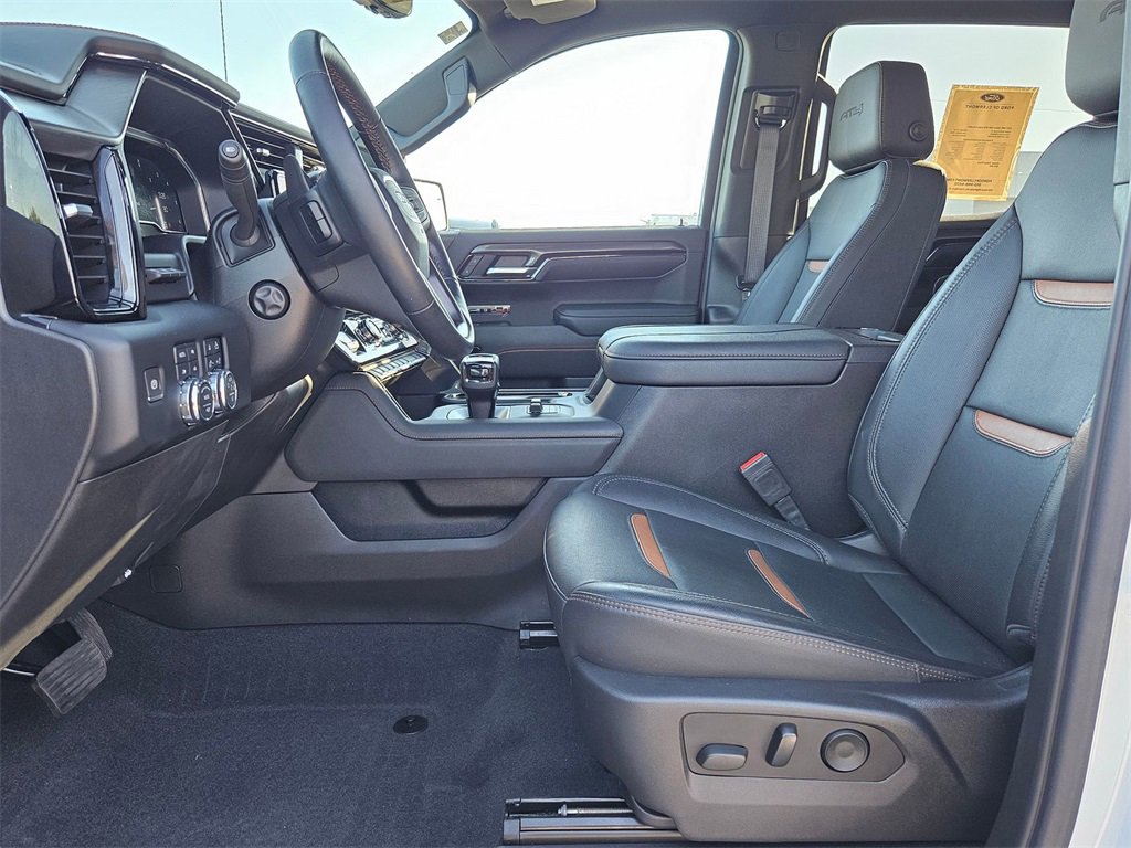 Used 2023 GMC Sierra 1500 AT4 w/ AT4 Premium Package image 10