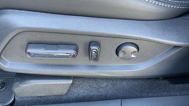 New 2025 Honda Pilot Touring image 10