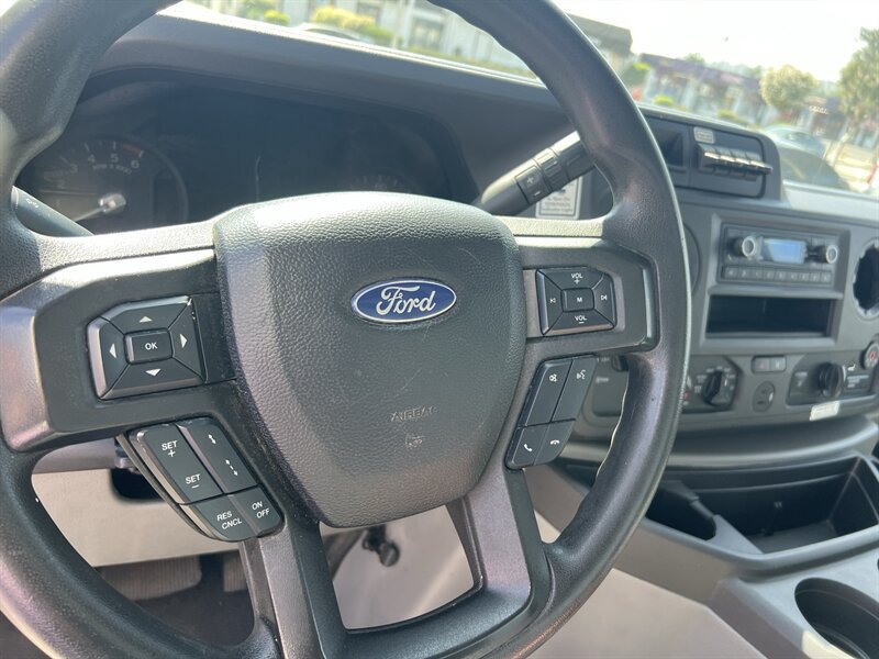 Used 2022 Ford E-350 and Econoline 350 Super Duty RWD image 18