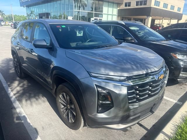 Used 2025 Chevrolet Equinox LT w/ Safety and Technology Package FWD image 3
