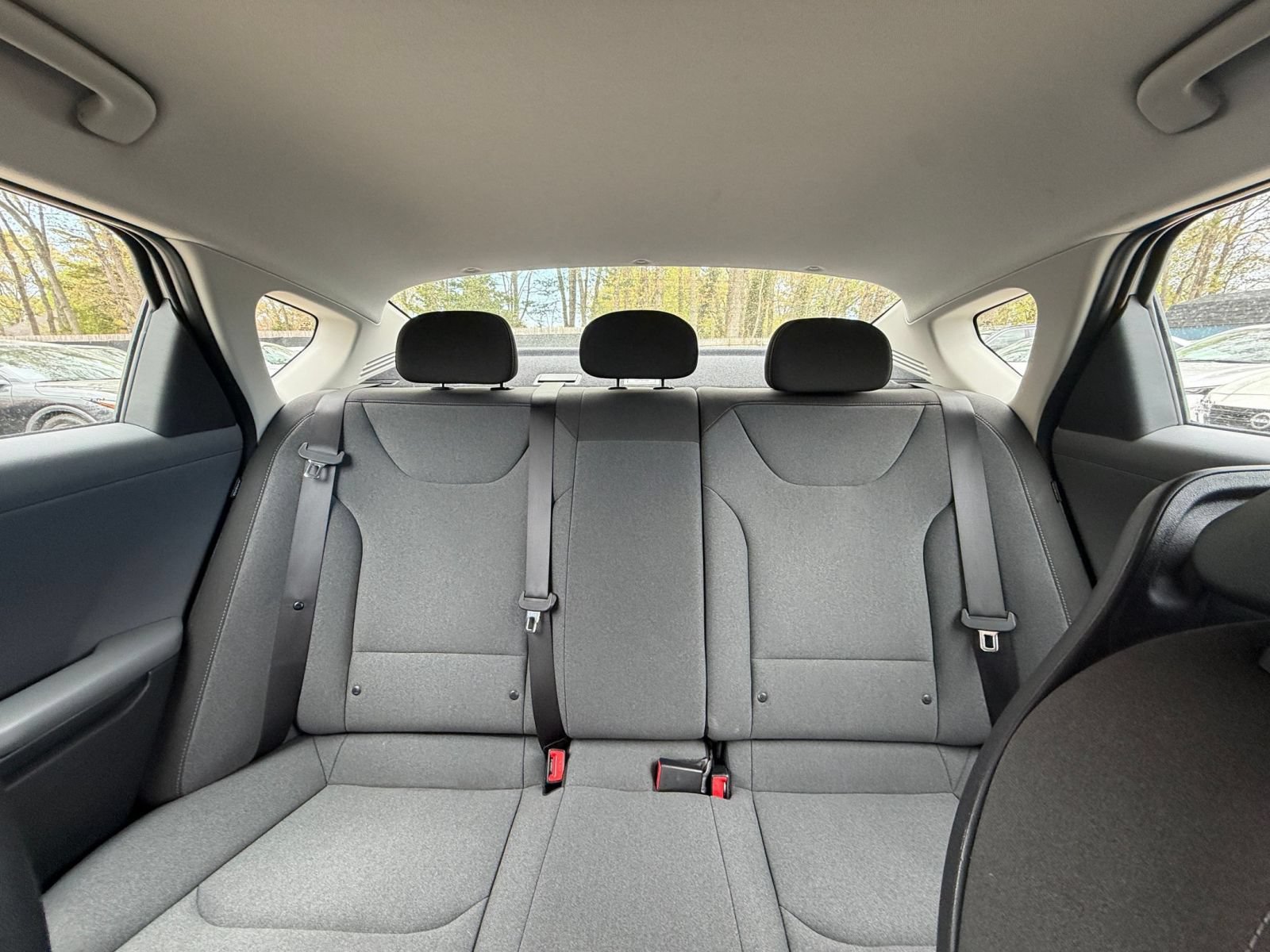 Used 2025 Kia K4 FWD image 36